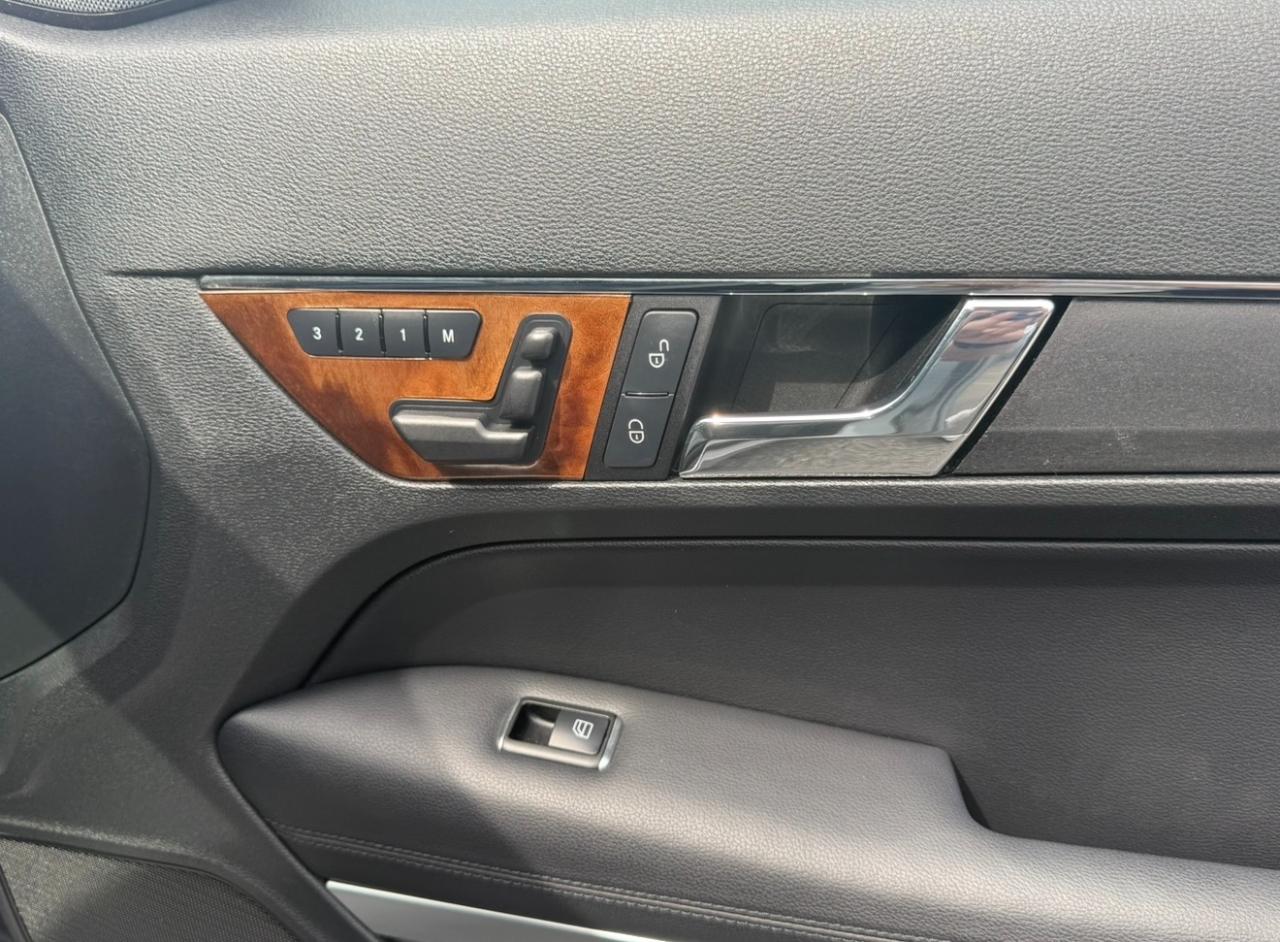Mercedes-Benz E-Class 2dr Cpe E 550 RWD 2012