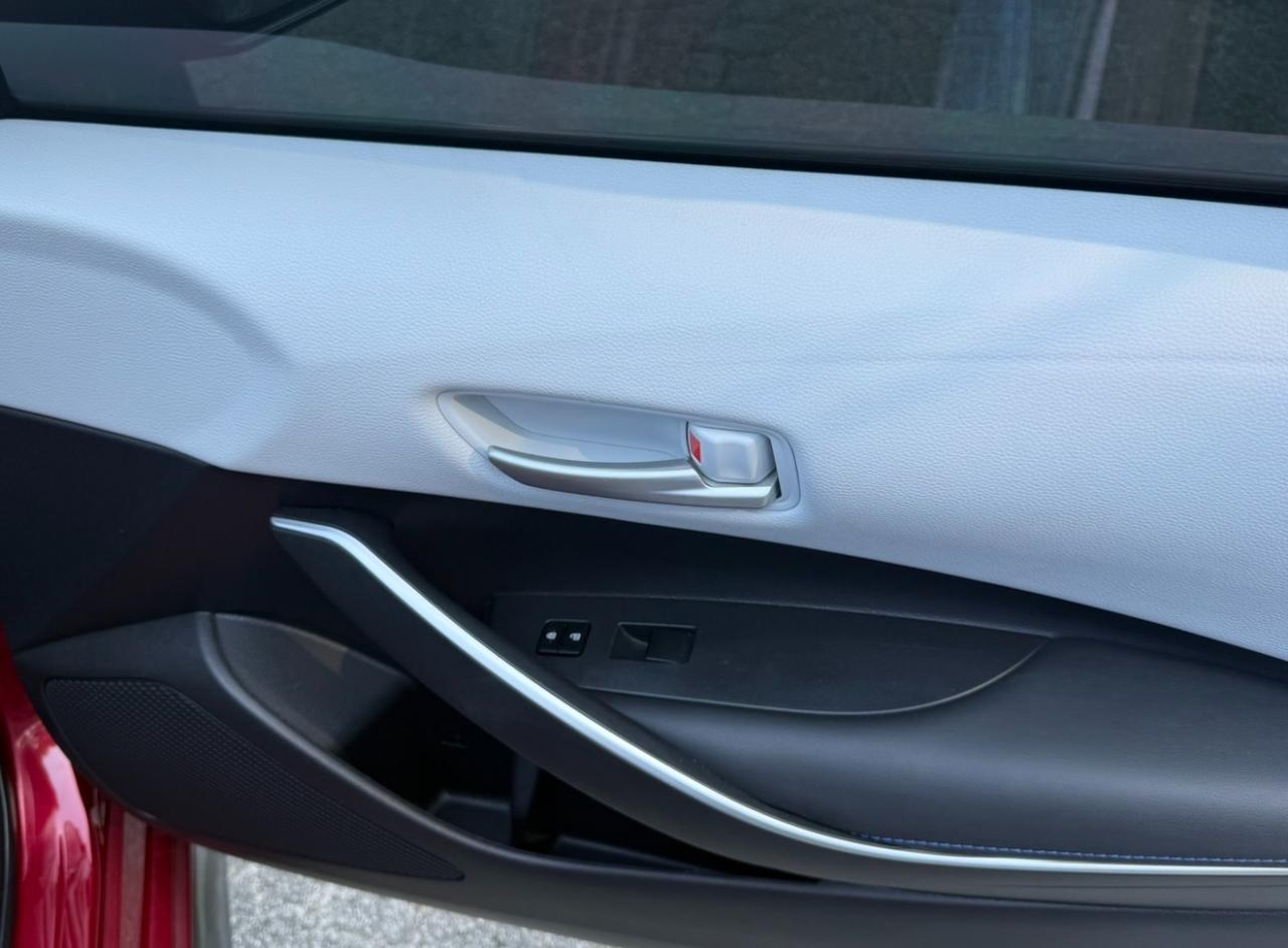 Toyota Corolla SE Nightshade CVT (Natl) 2022