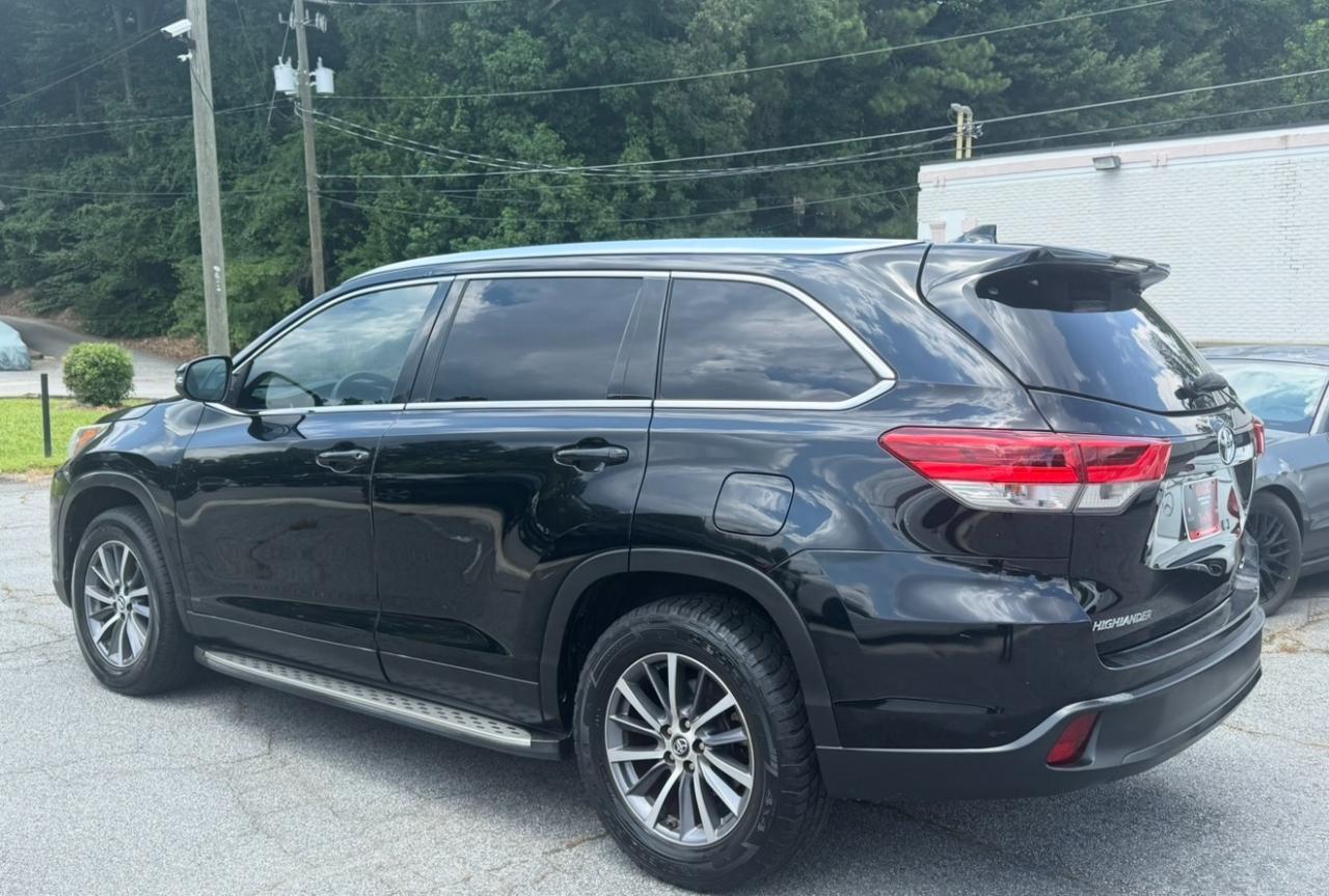 Toyota Highlander XLE V6 FWD (Natl) 2019