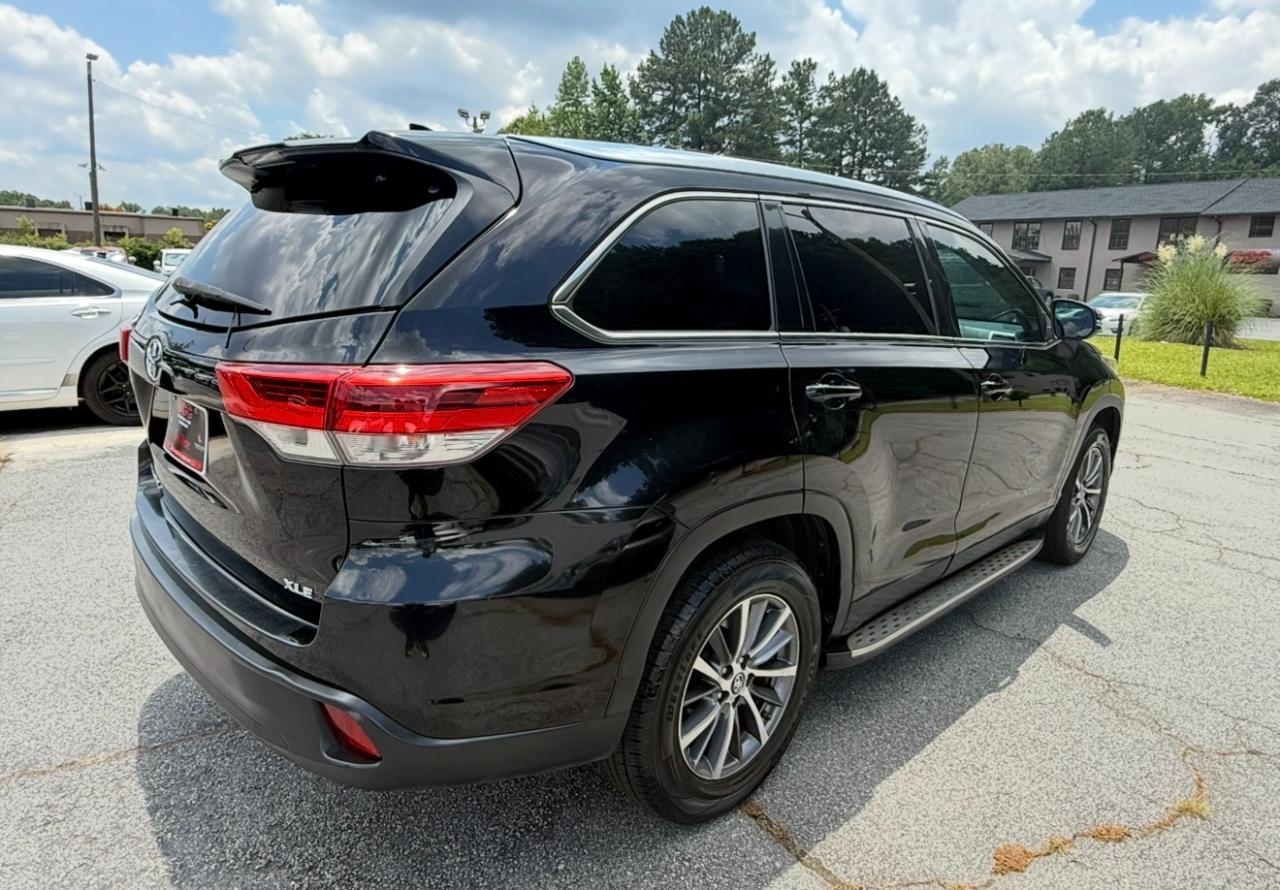 Toyota Highlander XLE V6 FWD (Natl) 2019