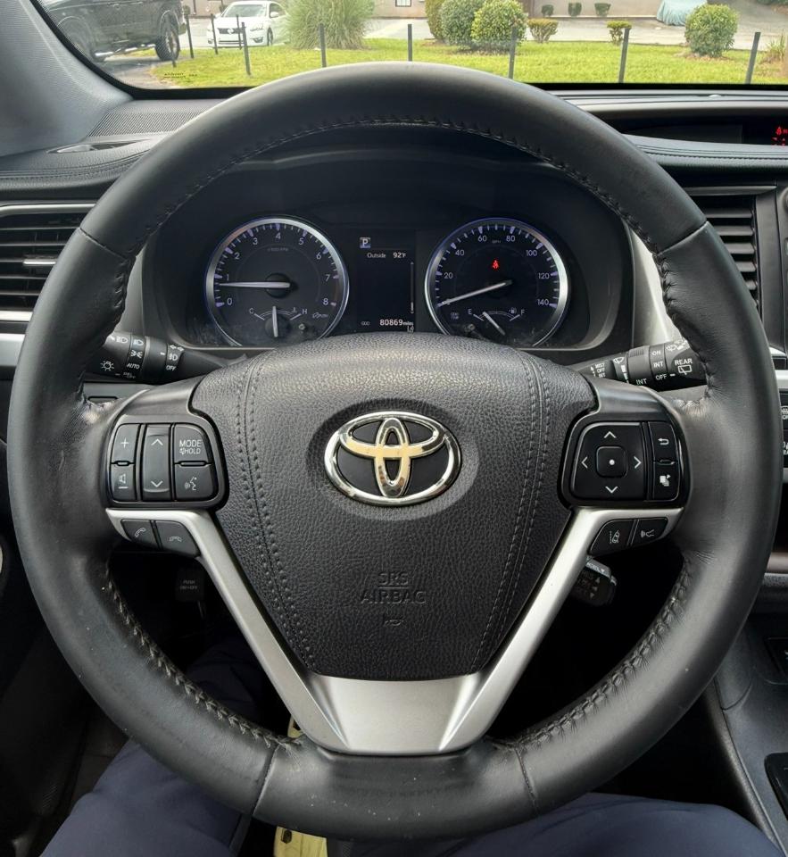 Toyota Highlander XLE V6 FWD (Natl) 2019