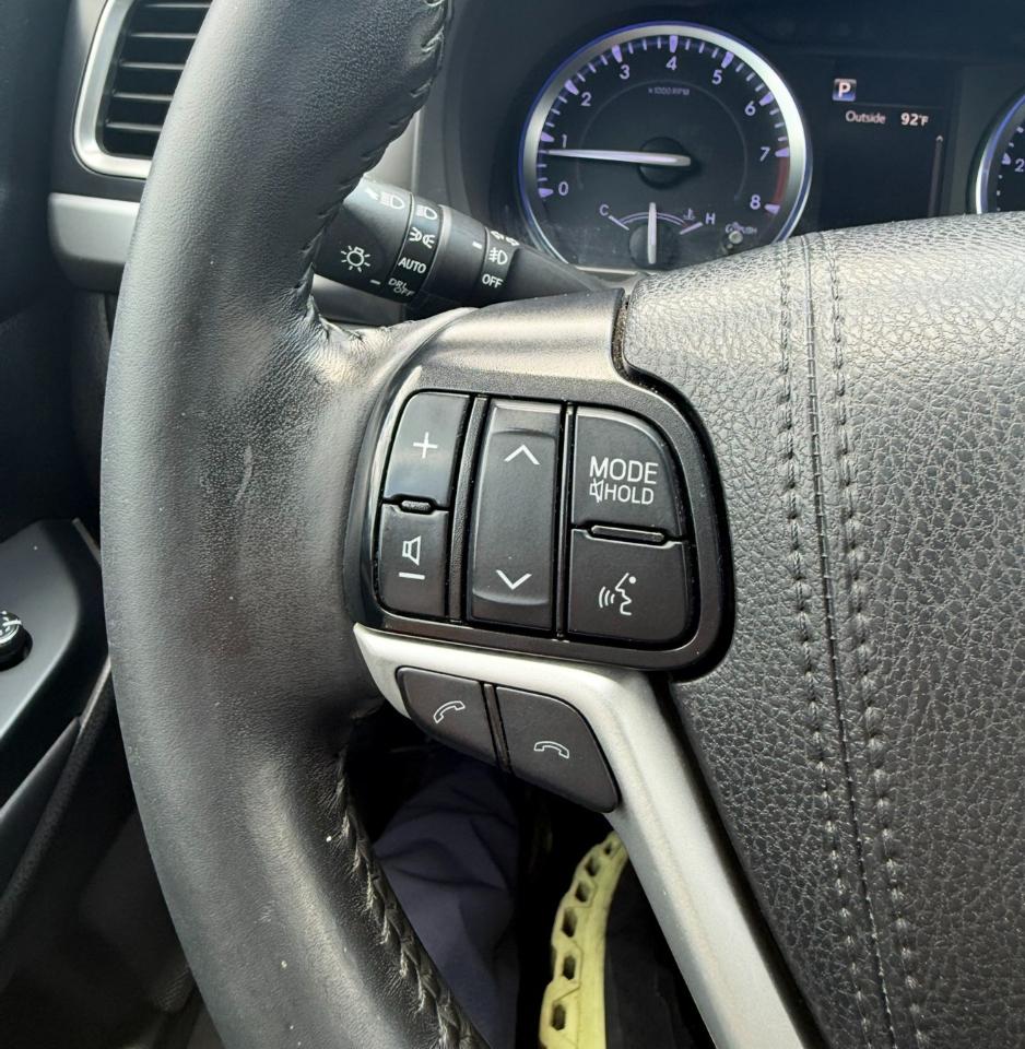 Toyota Highlander XLE V6 FWD (Natl) 2019