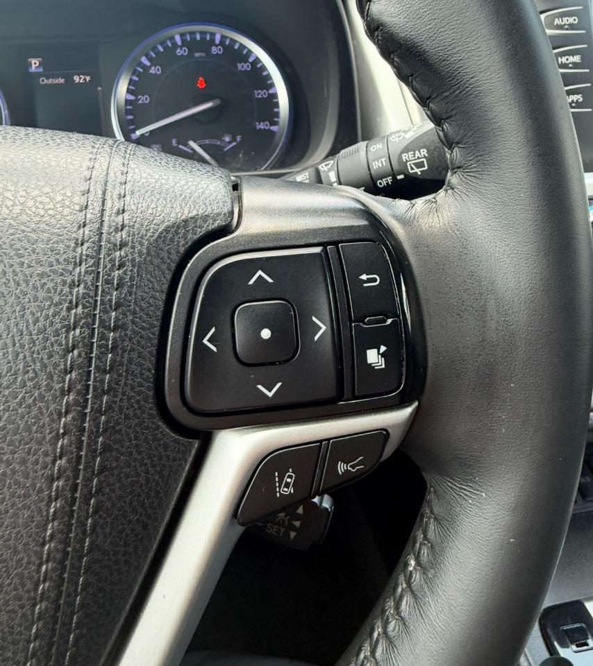 Toyota Highlander XLE V6 FWD (Natl) 2019