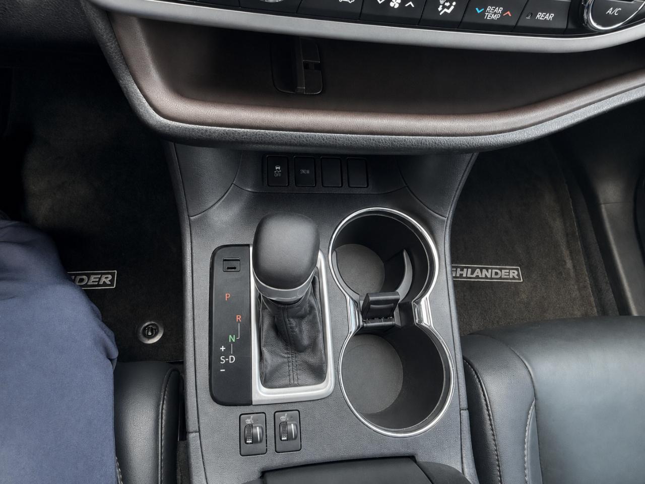 Toyota Highlander XLE V6 FWD (Natl) 2019