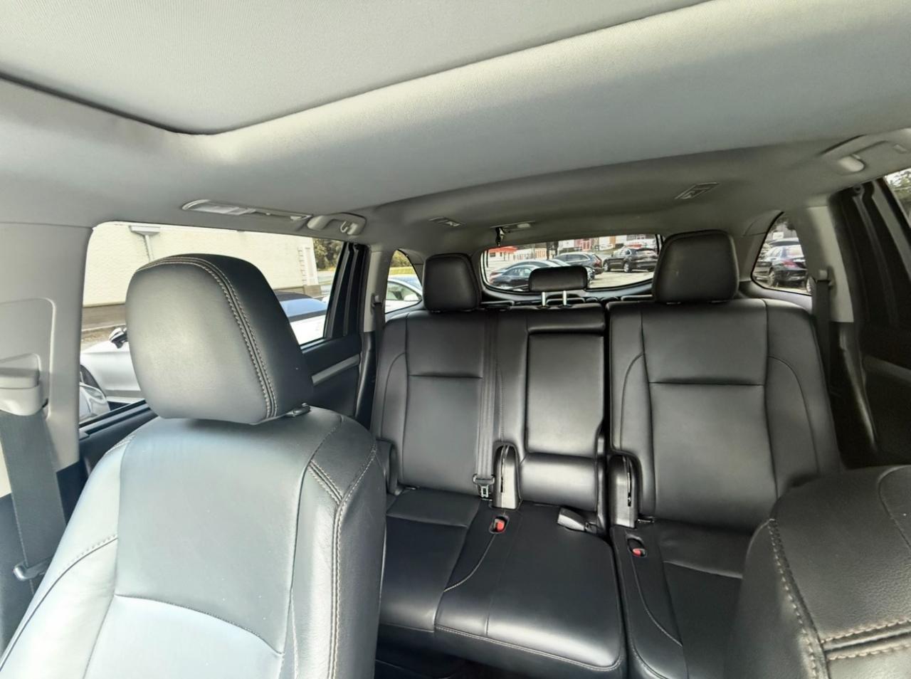 Toyota Highlander XLE V6 FWD (Natl) 2019