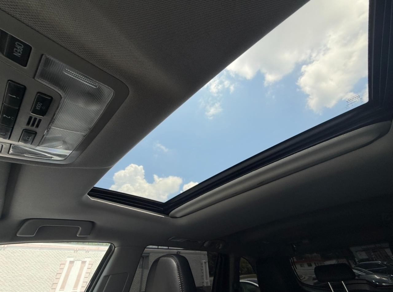 Toyota Highlander XLE V6 FWD (Natl) 2019