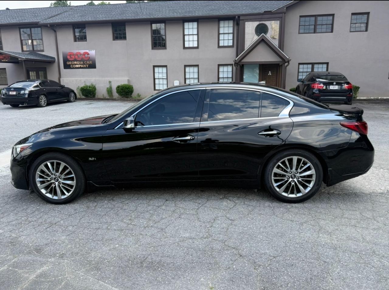 Infiniti Q50 3.0t LUXE RWD 2018