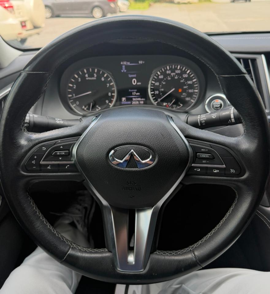 Infiniti Q50 3.0t LUXE RWD 2018