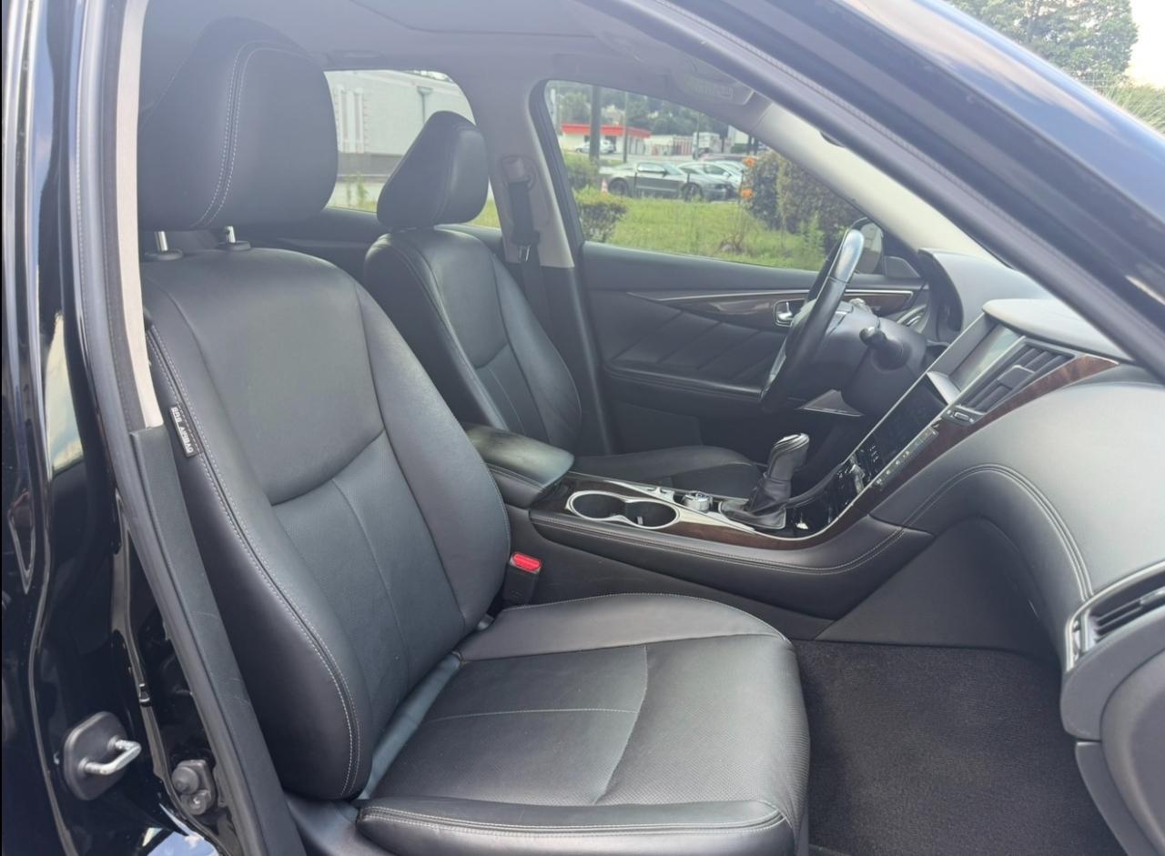 Infiniti Q50 3.0t LUXE RWD 2018