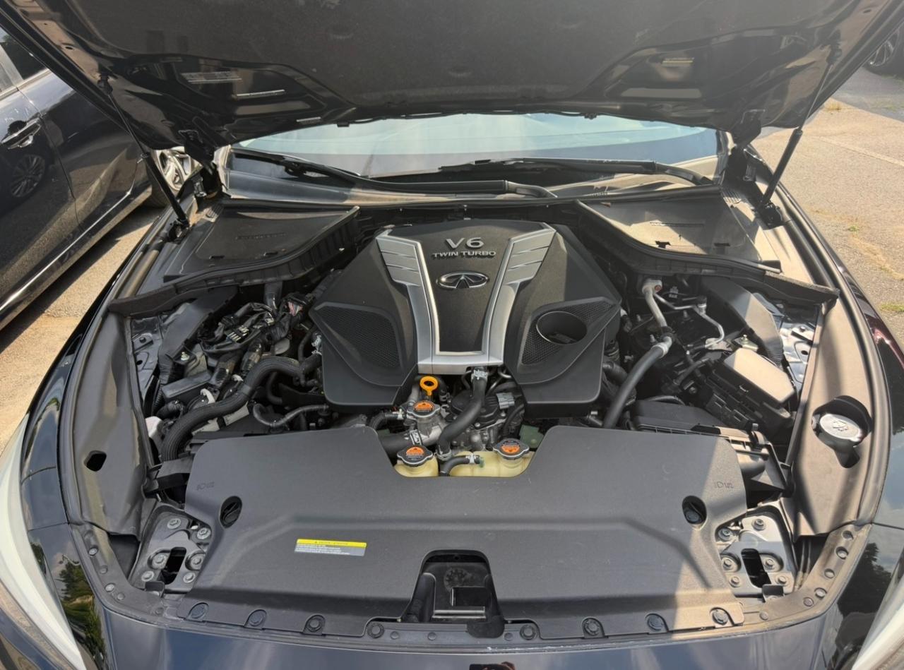 Infiniti Q50 3.0t LUXE RWD 2018