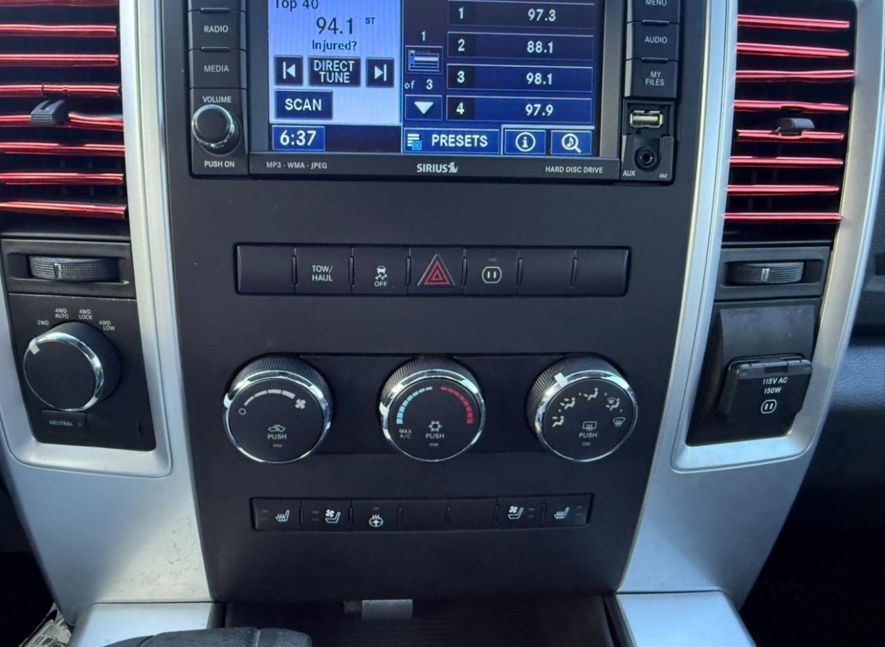RAM 1500 4WD Crew Cab 140.5" Sport 2011