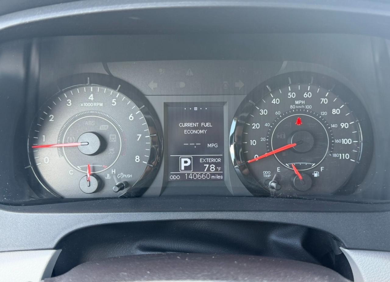 Toyota Sienna LE 8 Passenger 2015