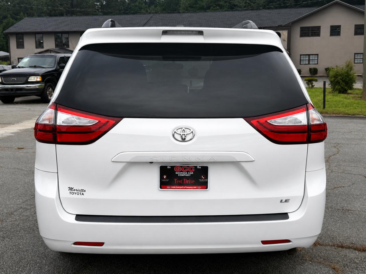 Toyota Sienna LE 8 Passenger 2015