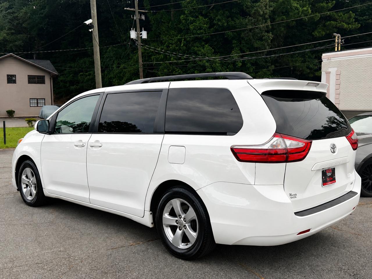 Toyota Sienna LE 8 Passenger 2015