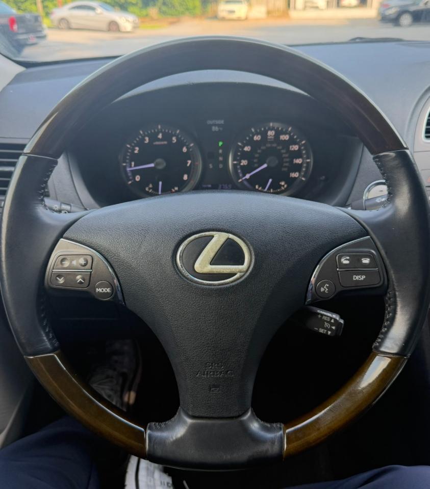 Lexus ES 350 4dr Sdn 2012