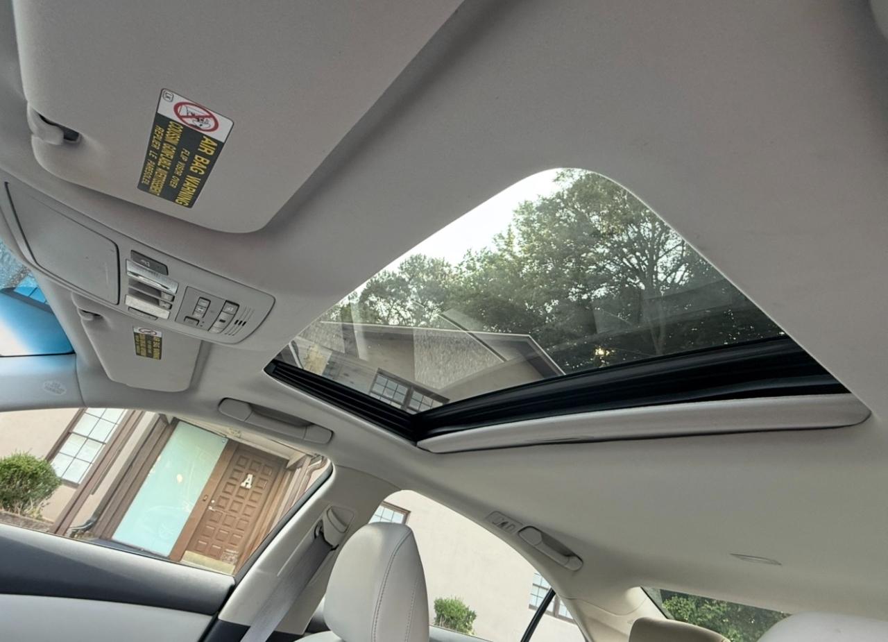Lexus ES 350 4dr Sdn 2012