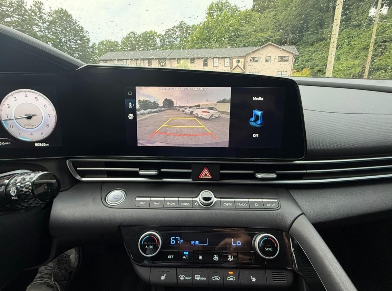 Hyundai Elantra SEL IVT 2023