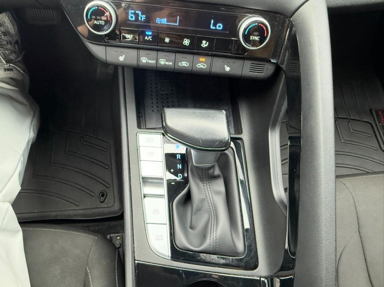 Hyundai Elantra SEL IVT 2023