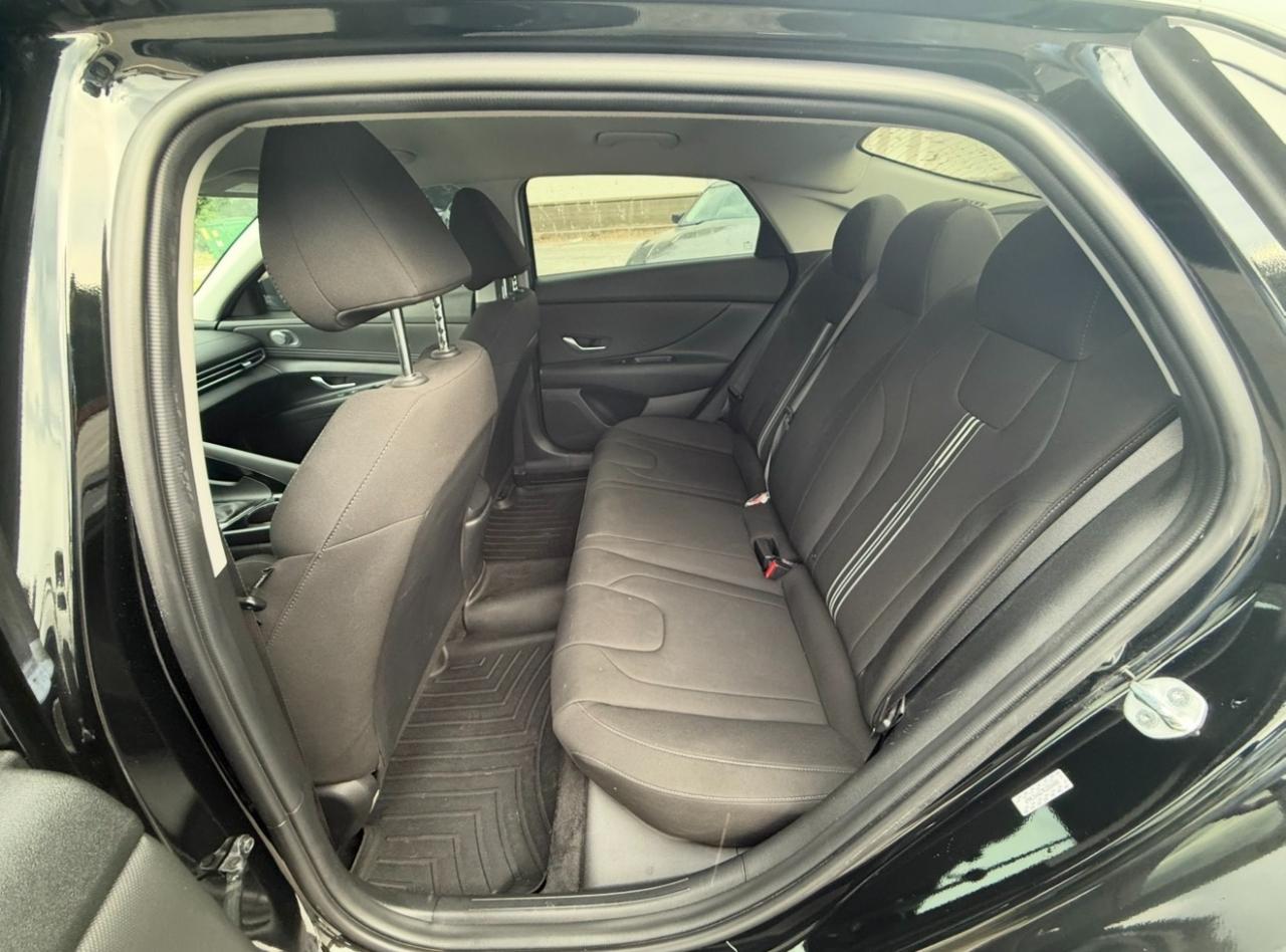 Hyundai Elantra SEL IVT 2023