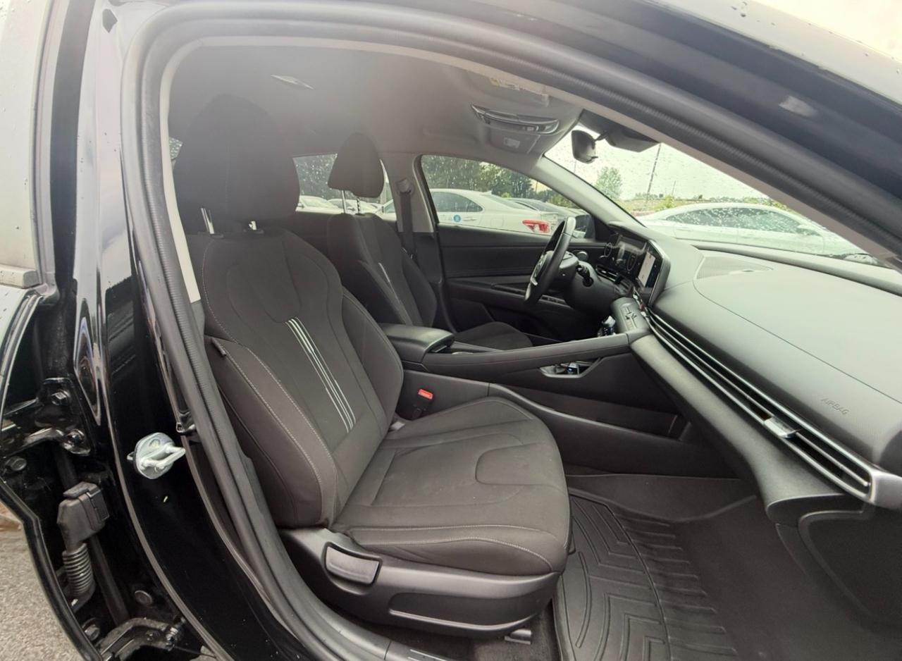 Hyundai Elantra SEL IVT 2023