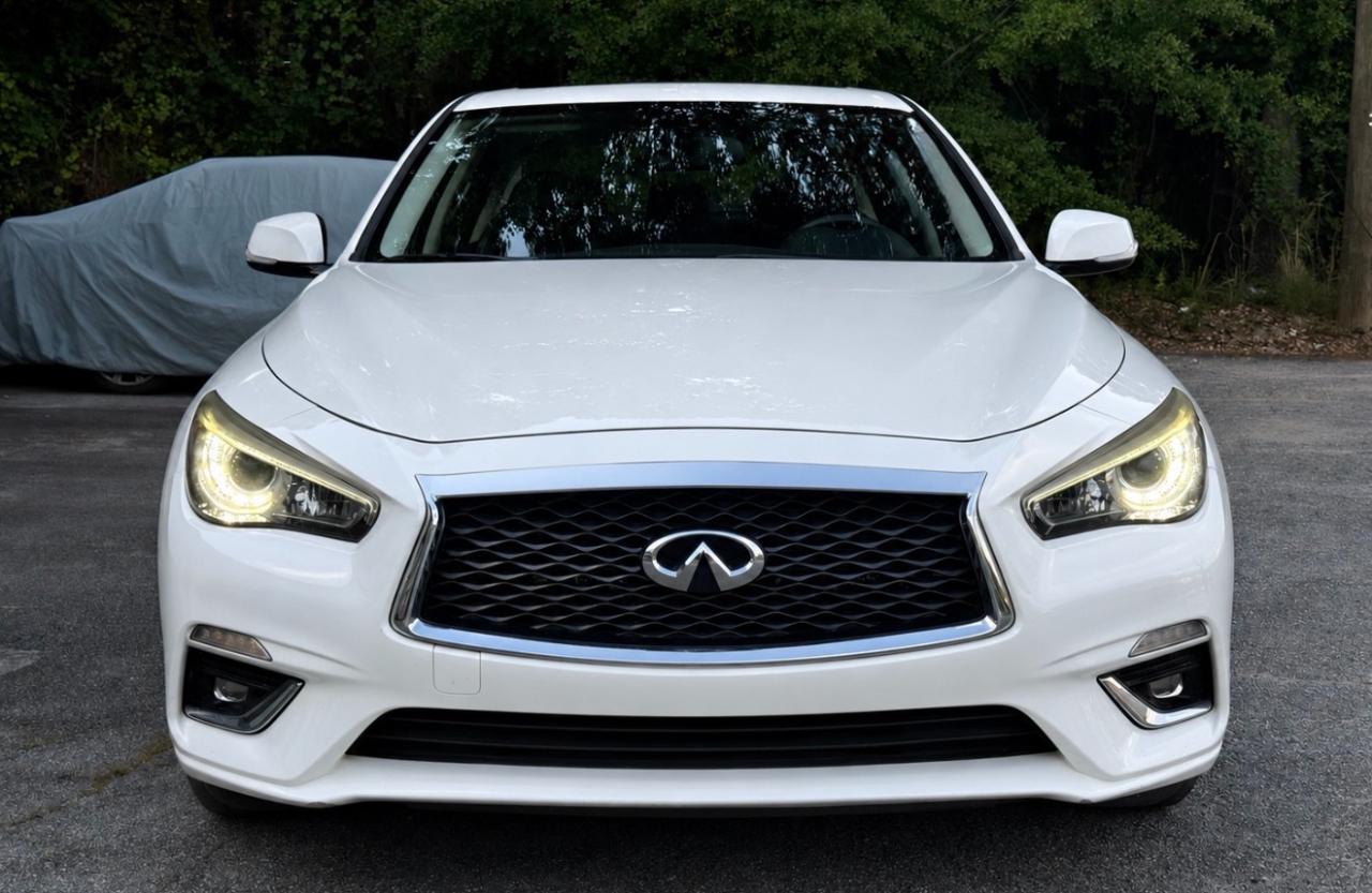 Infiniti Q50 2.0t LUXE AWD 2018
