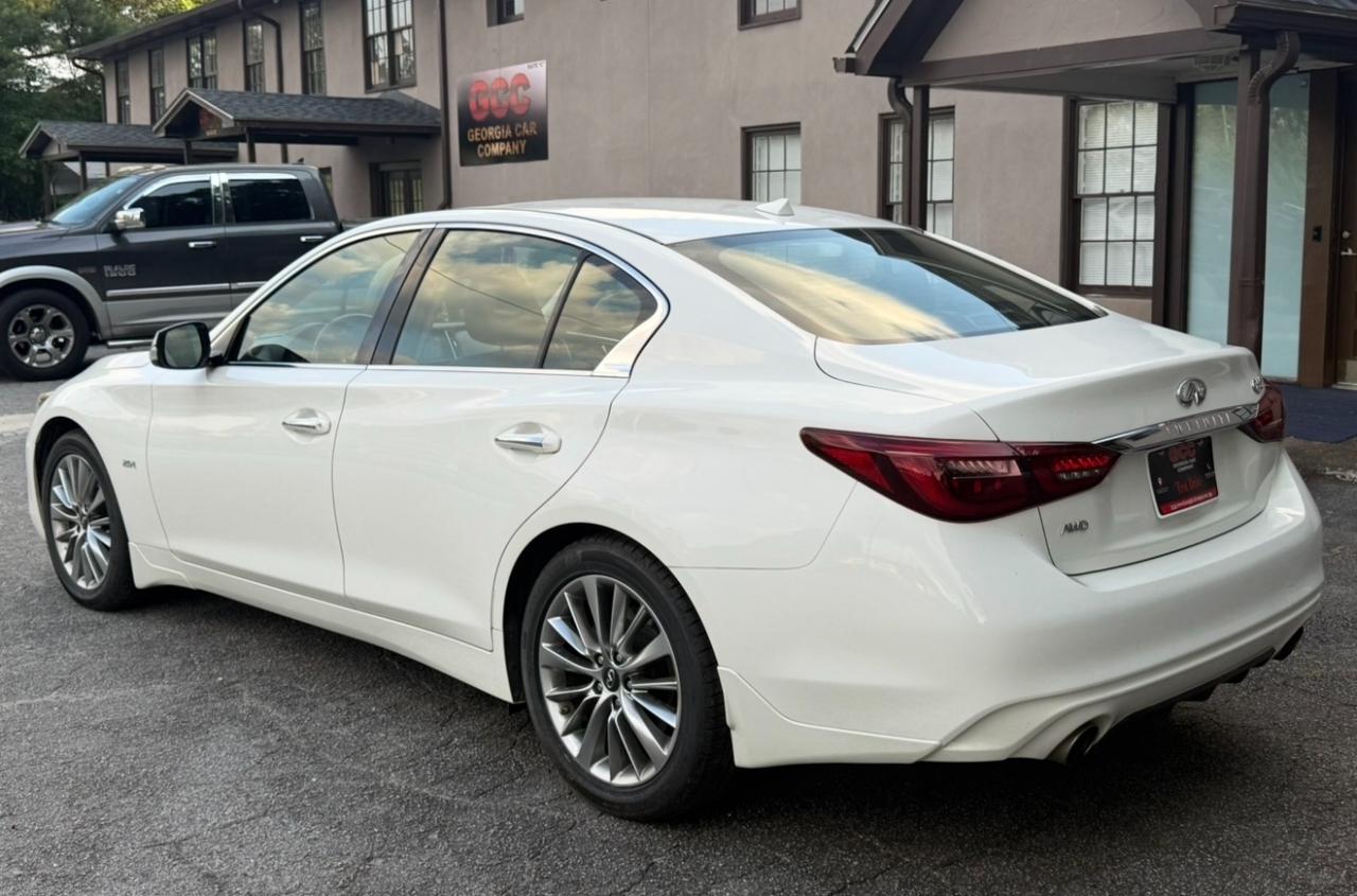Infiniti Q50 2.0t LUXE AWD 2018