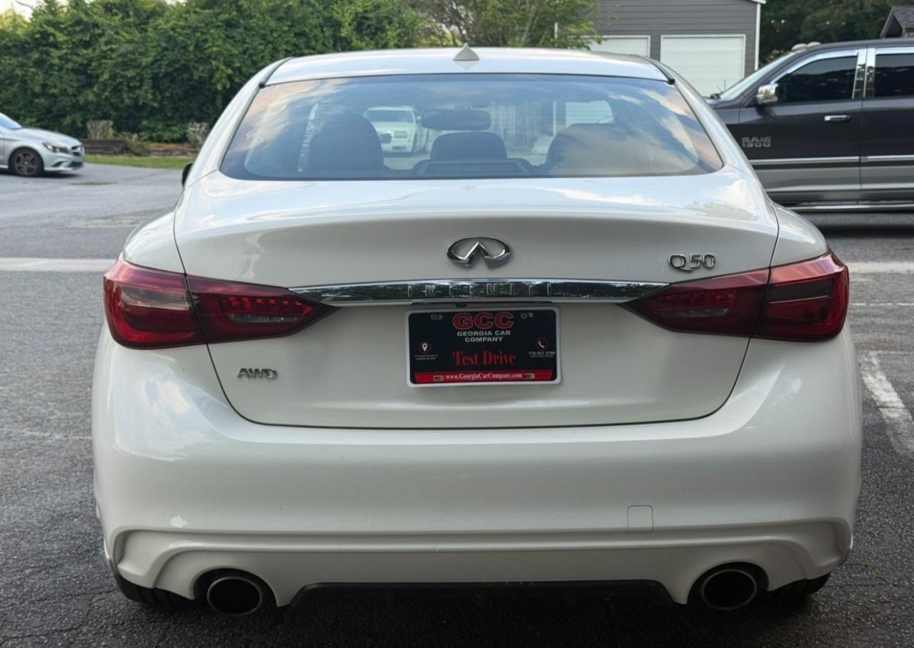 Infiniti Q50 2.0t LUXE AWD 2018