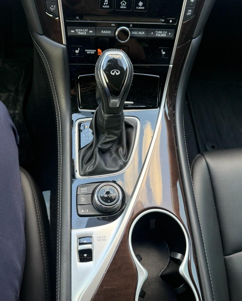 Infiniti Q50 2.0t LUXE AWD 2018