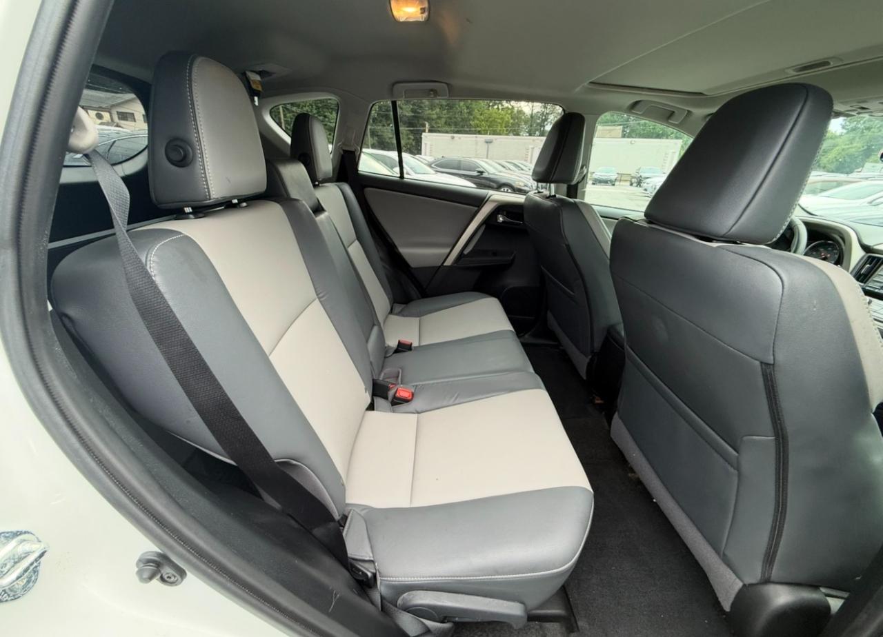 Toyota RAV4 FWD 4dr Limited (Natl) 2015