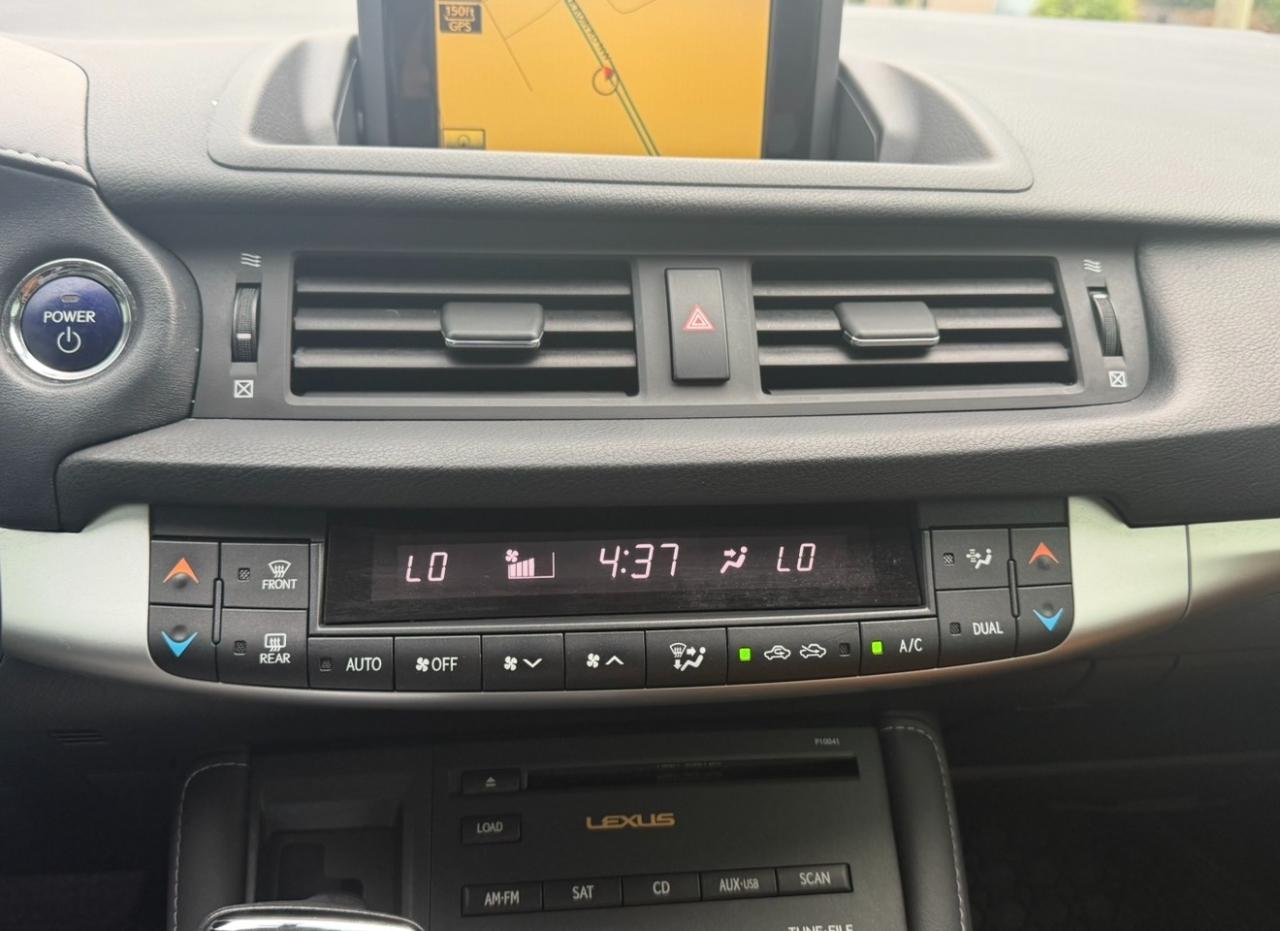 Lexus CT 200h FWD 4dr Hybrid 2012