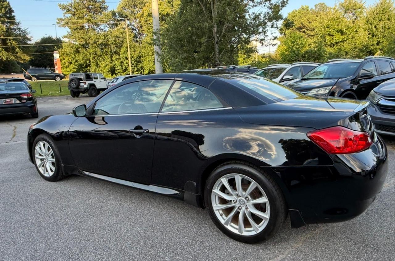 Infiniti G37 Convertible 2dr Base 2012
