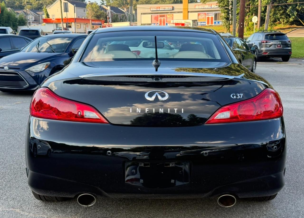 Infiniti G37 Convertible 2dr Base 2012