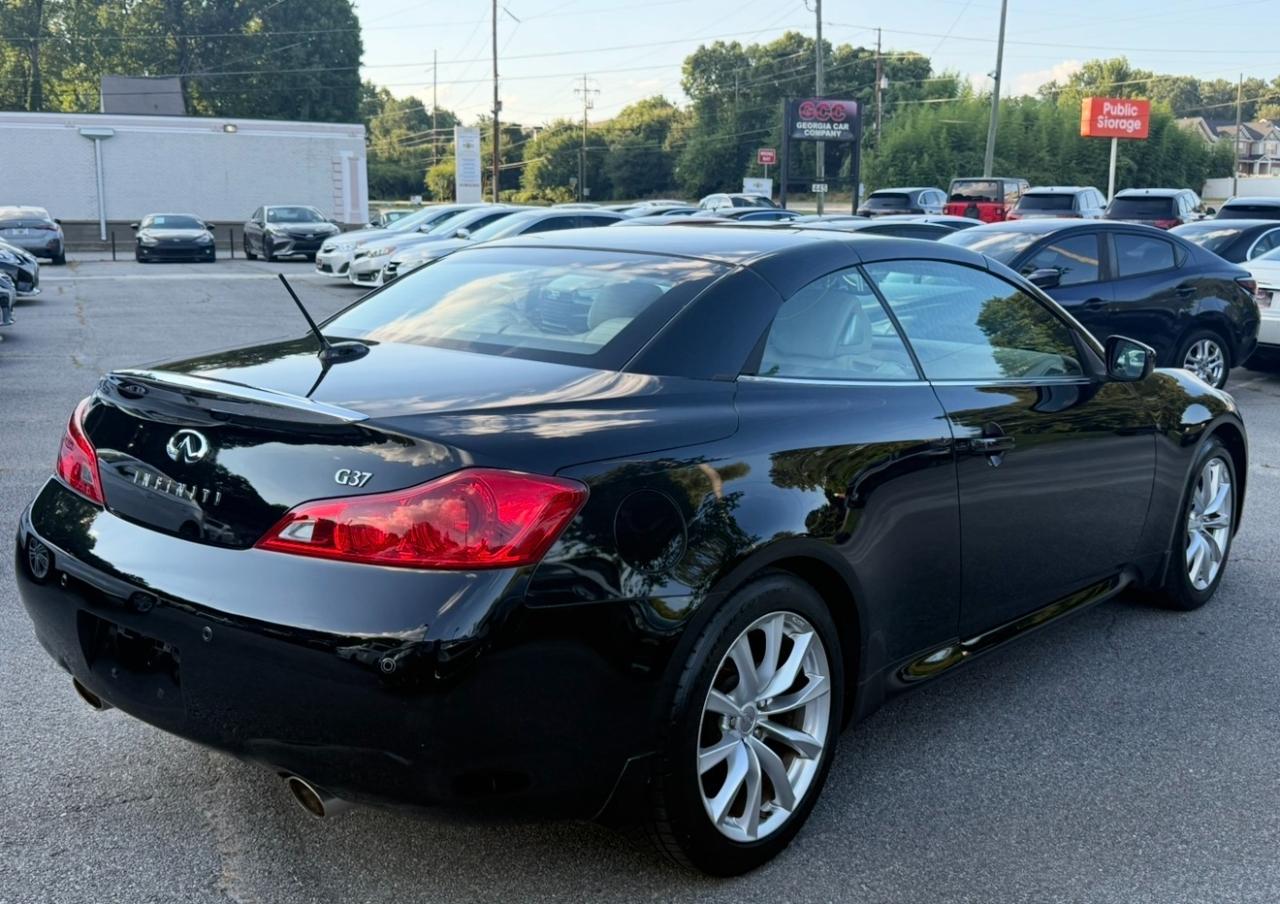 Infiniti G37 Convertible 2dr Base 2012