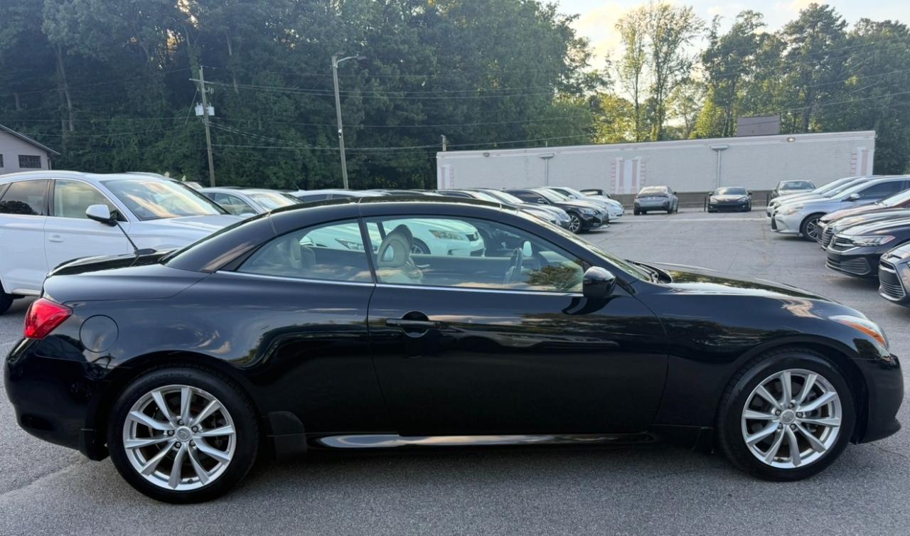 Infiniti G37 Convertible 2dr Base 2012