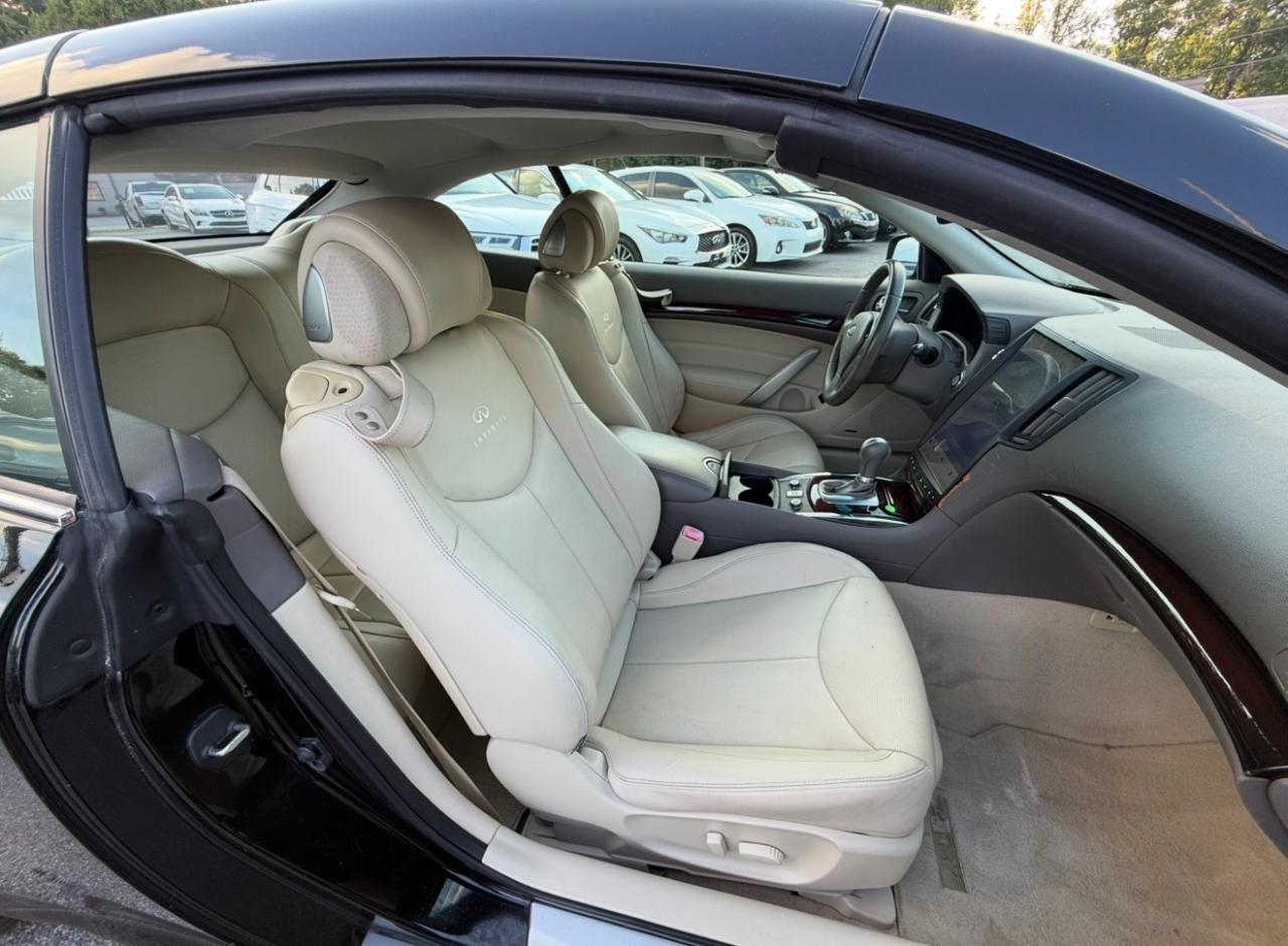 Infiniti G37 Convertible 2dr Base 2012