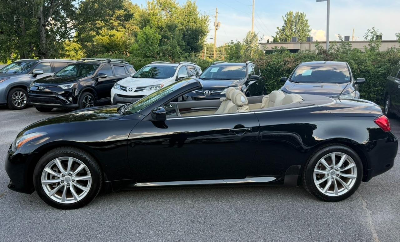Infiniti G37 Convertible 2dr Base 2012
