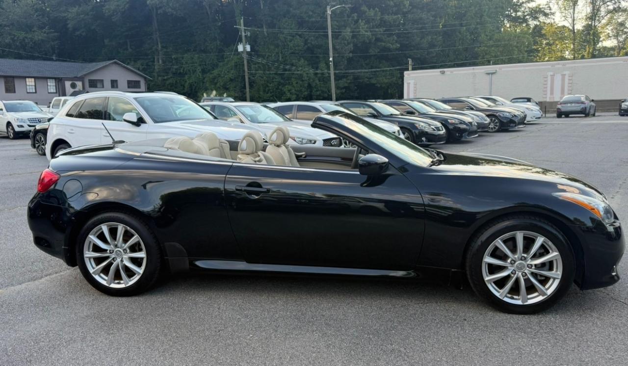Infiniti G37 Convertible 2dr Base 2012