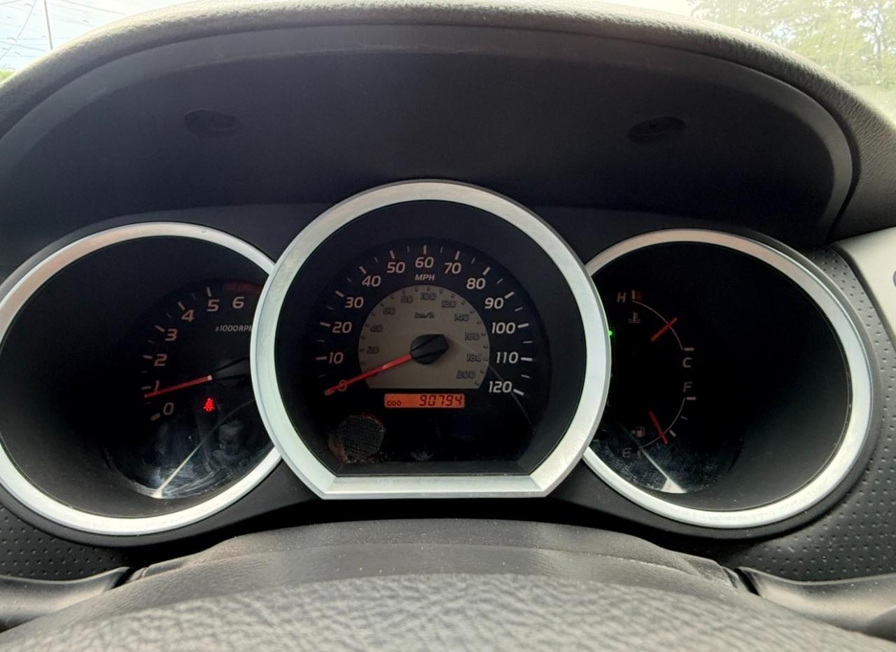 Toyota Tacoma 2WD Double LB V6 AT PreRunner (Natl) 2009