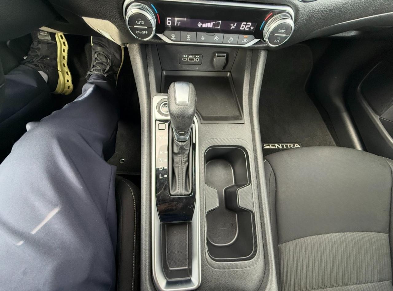 Nissan Sentra SV CVT 2021