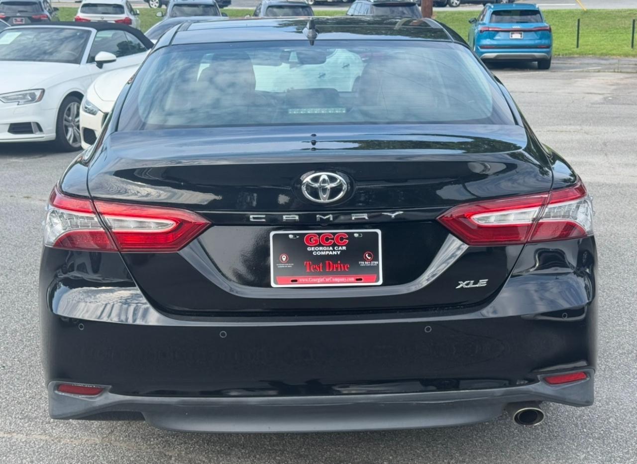 Toyota Camry XLE Auto (Natl) 2018