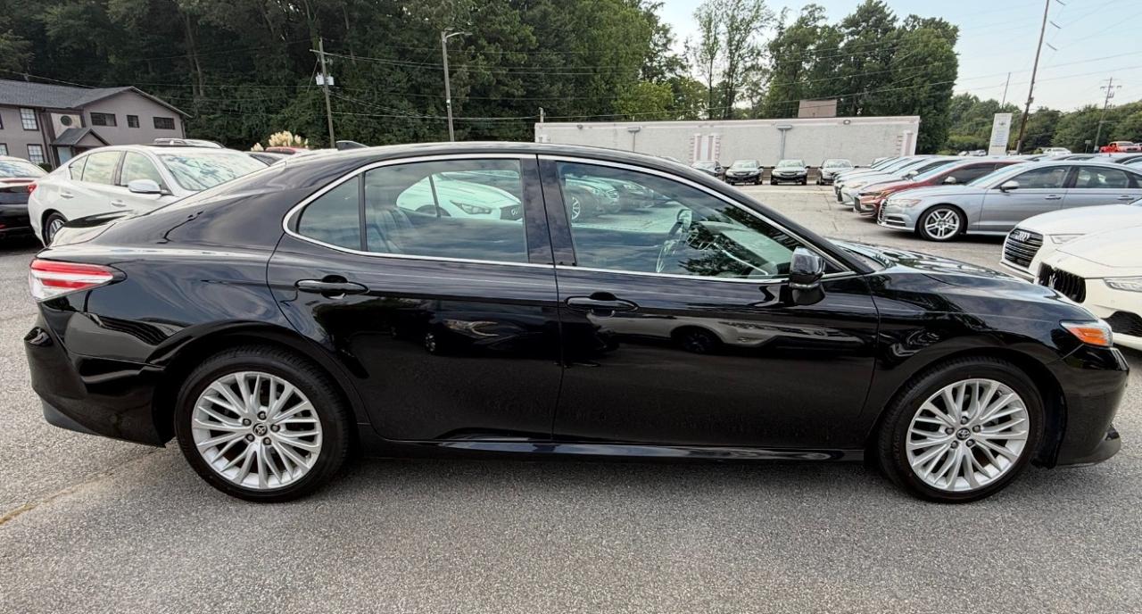 Toyota Camry XLE Auto (Natl) 2018
