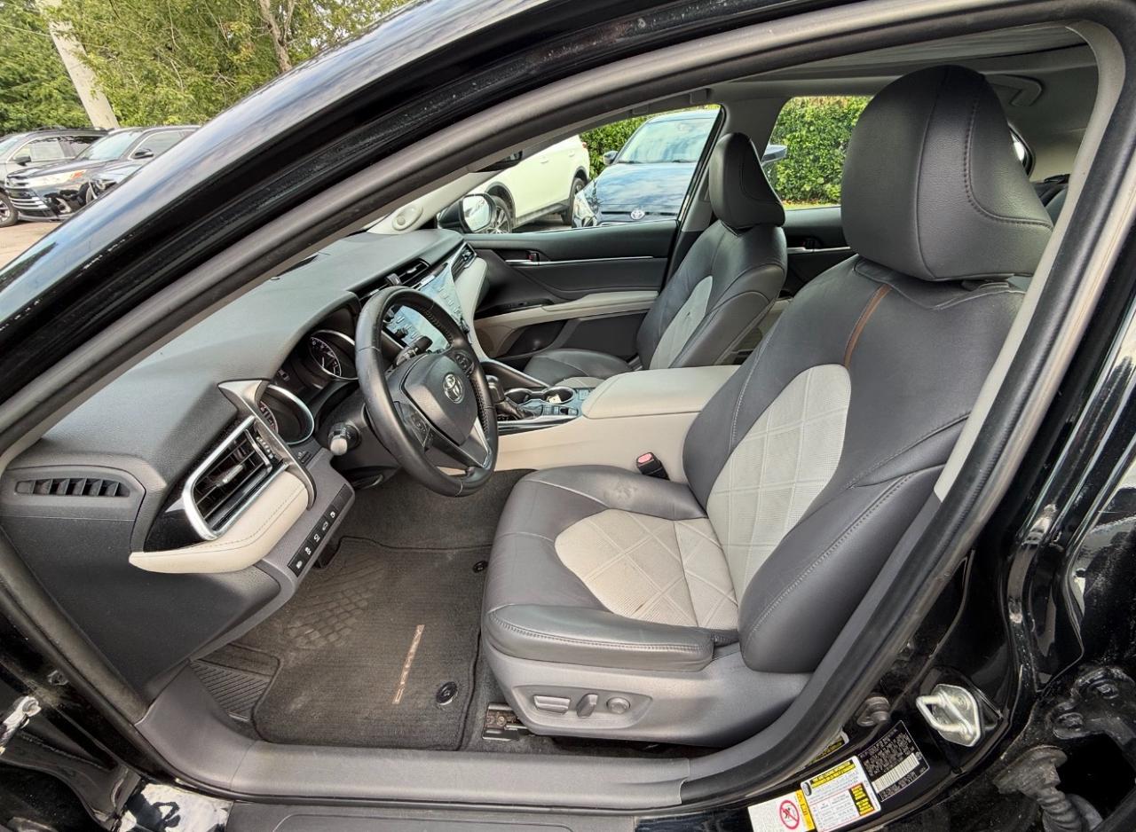 Toyota Camry XLE Auto (Natl) 2018
