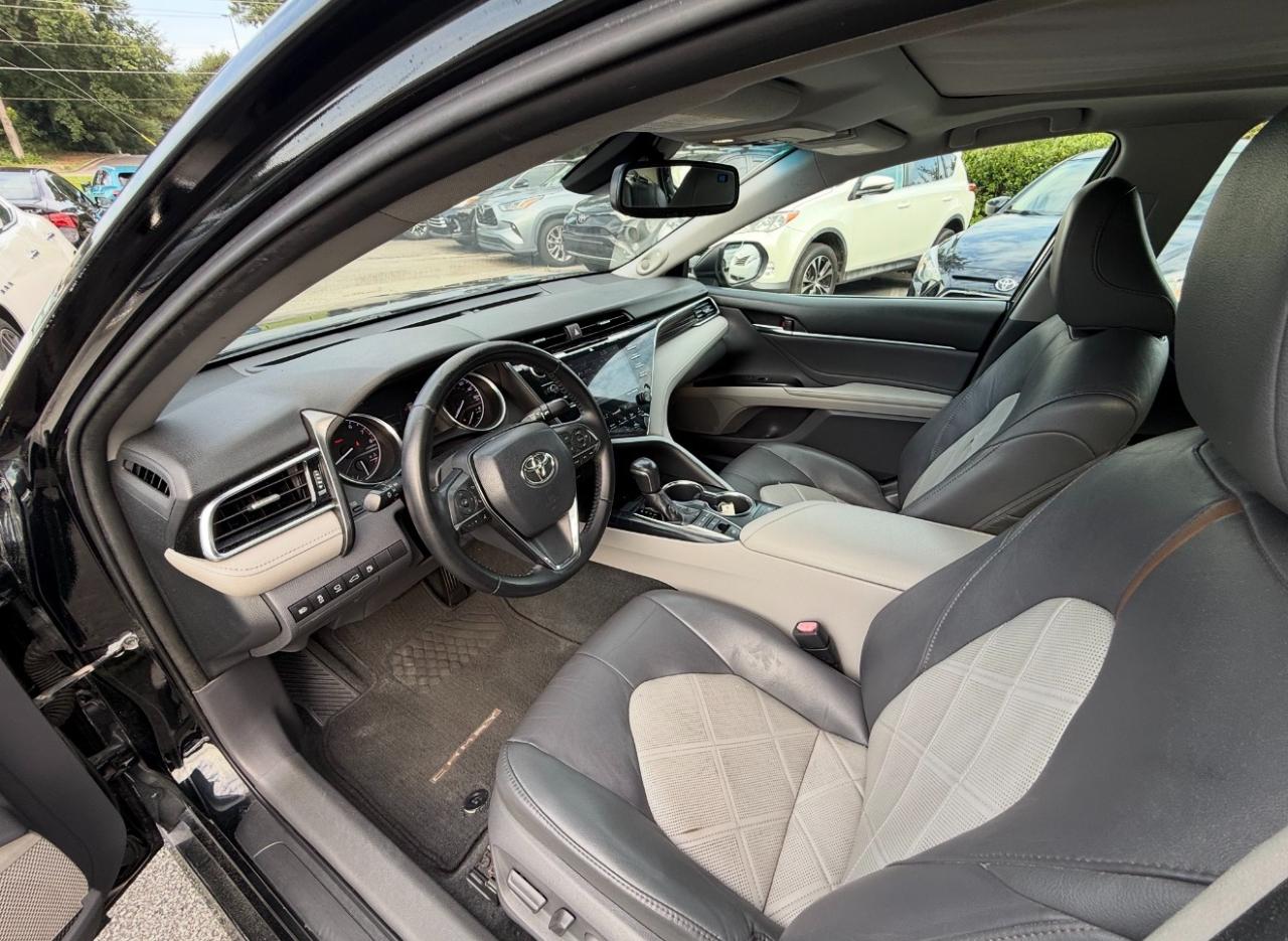 Toyota Camry XLE Auto (Natl) 2018
