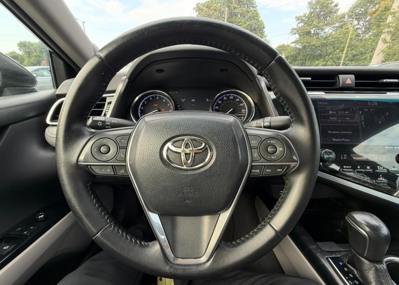 Toyota Camry XLE Auto (Natl) 2018