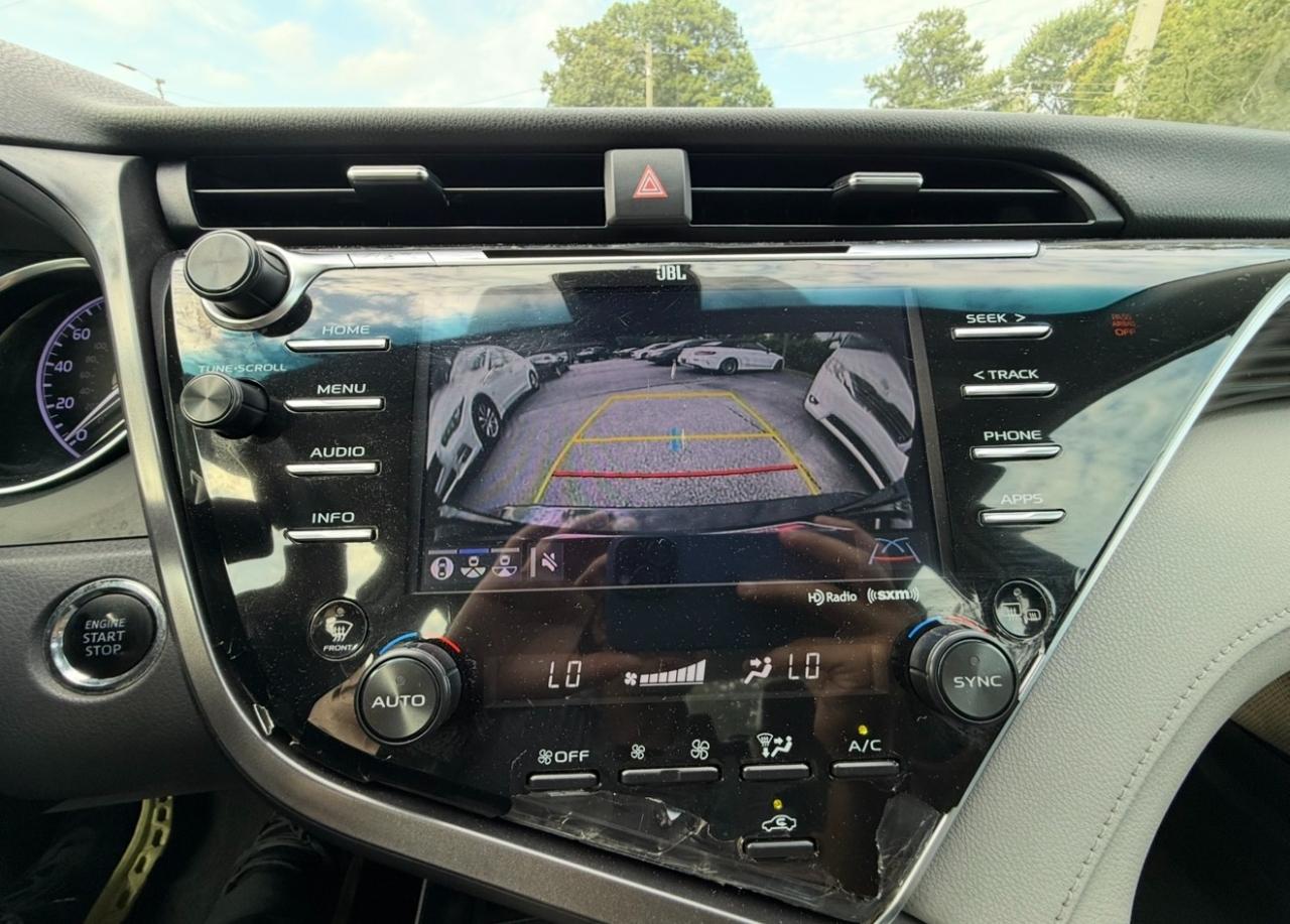 Toyota Camry XLE Auto (Natl) 2018
