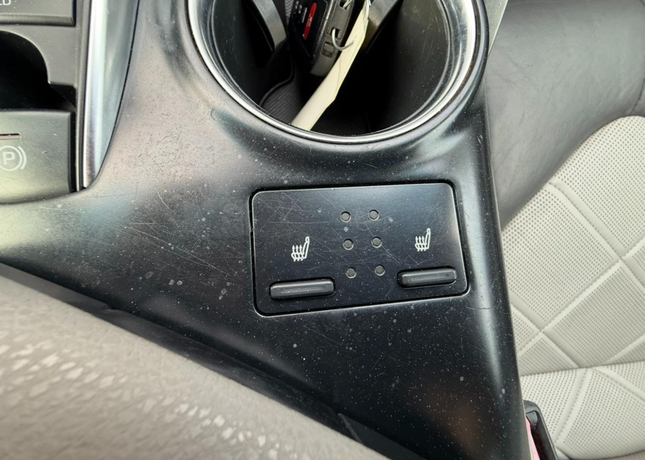 Toyota Camry XLE Auto (Natl) 2018