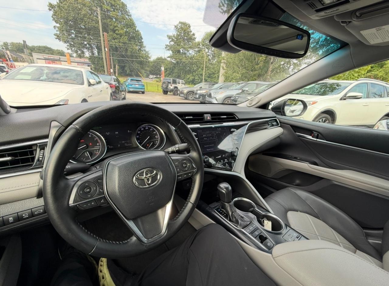 Toyota Camry XLE Auto (Natl) 2018