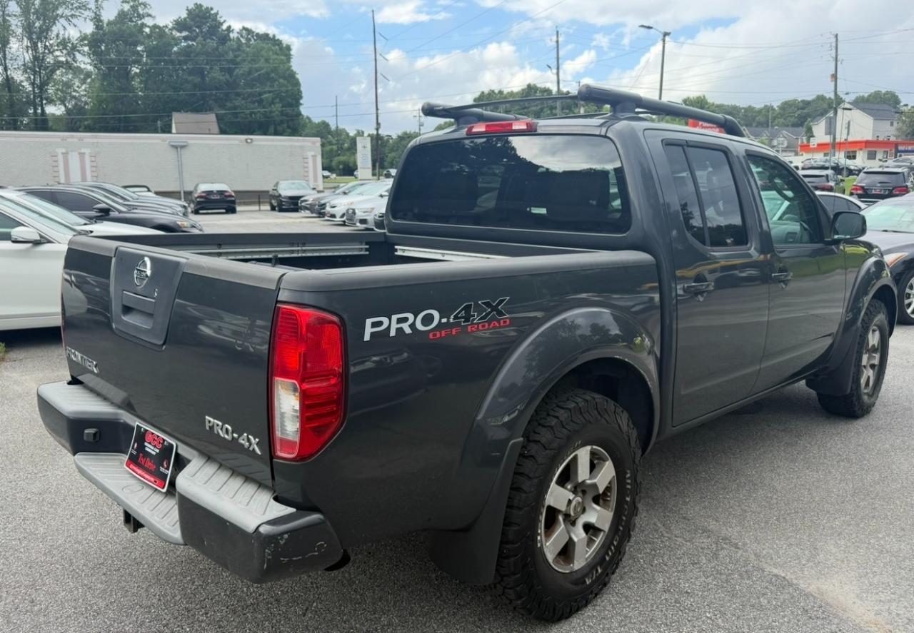 Nissan Frontier 4WD Crew Cab SWB Auto PRO-4X 2011