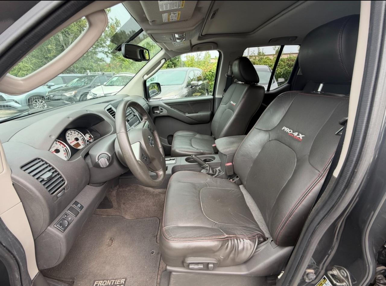 Nissan Frontier 4WD Crew Cab SWB Auto PRO-4X 2011