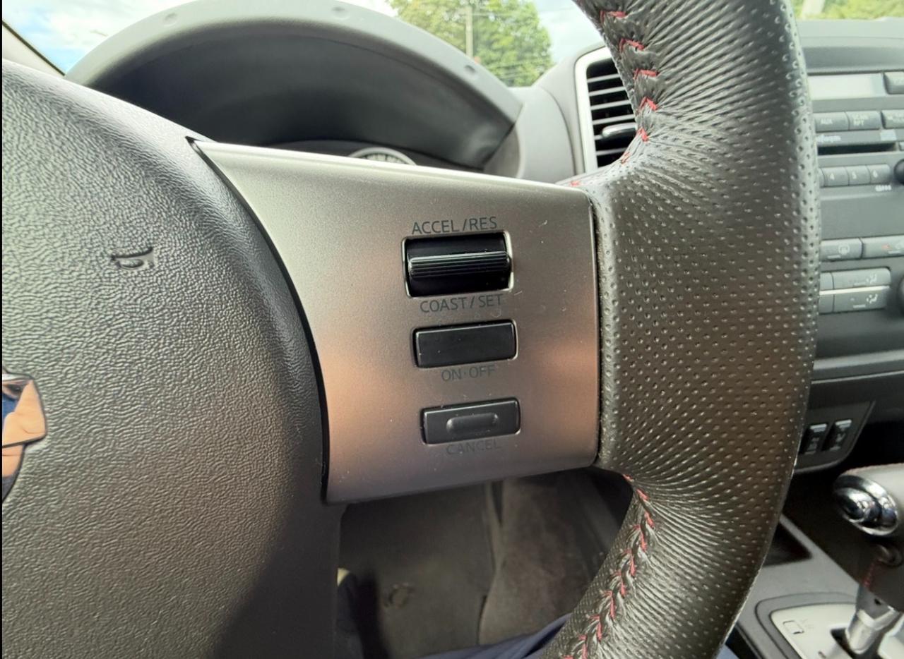 Nissan Frontier 4WD Crew Cab SWB Auto PRO-4X 2011